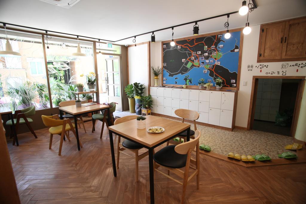 Yeosu Inn Hostel Exteriör bild