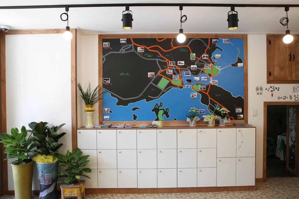 Yeosu Inn Hostel Exteriör bild