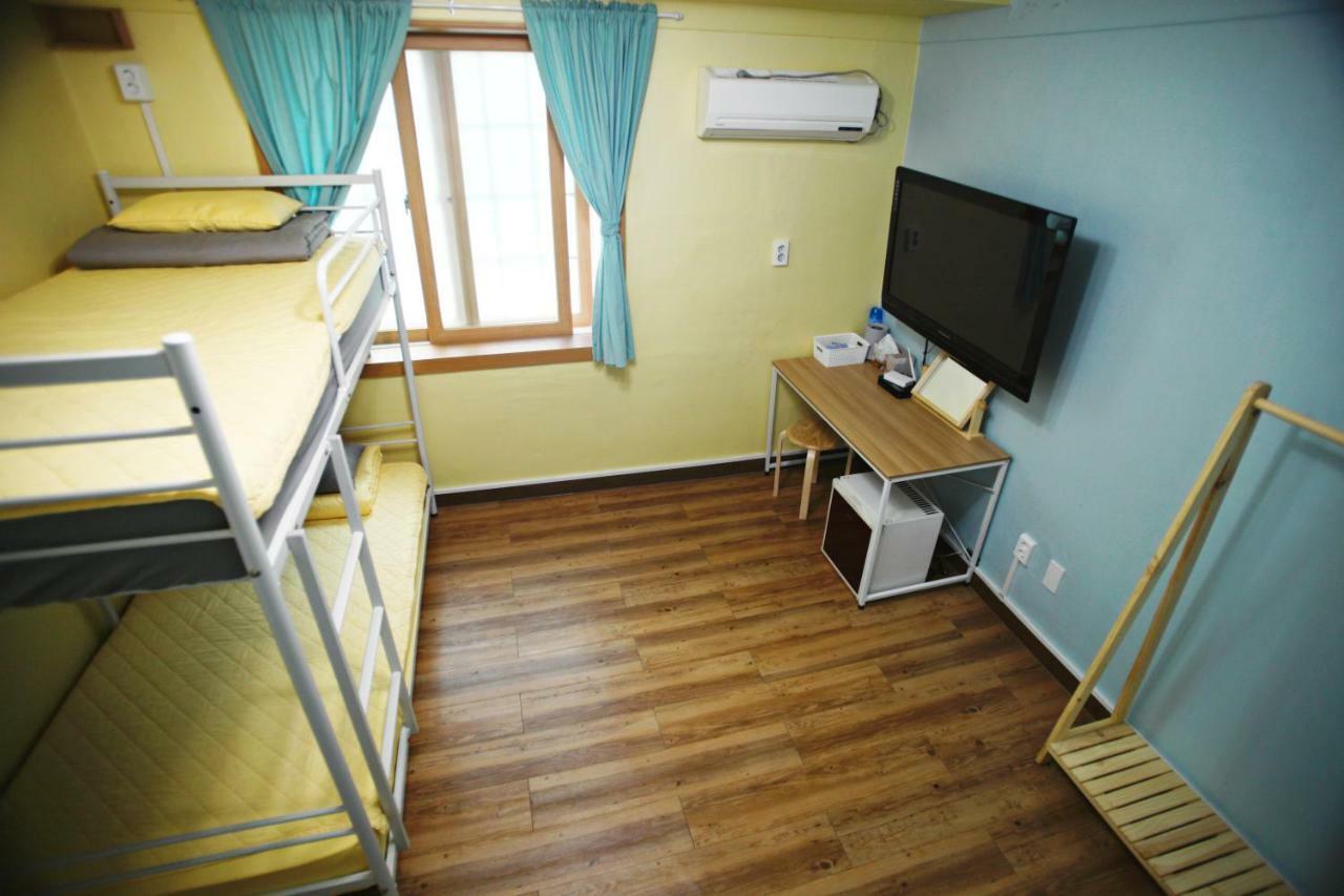Yeosu Inn Hostel Exteriör bild